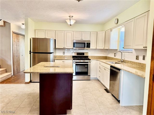 4004 Powell Street, Parkersburg, WV 26104