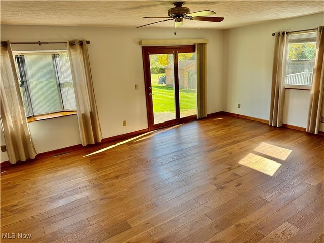 4004 Powell Street, Parkersburg, WV 26104