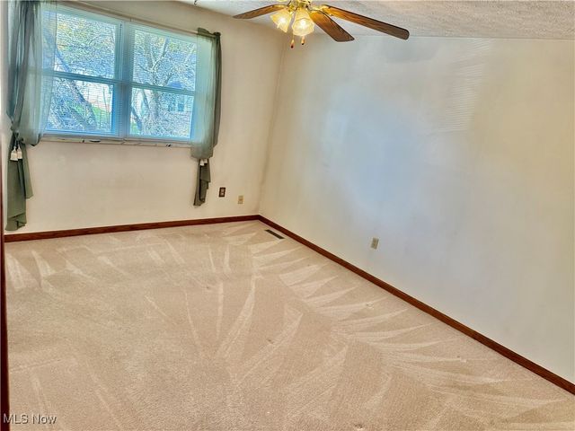 4004 Powell Street, Parkersburg, WV 26104