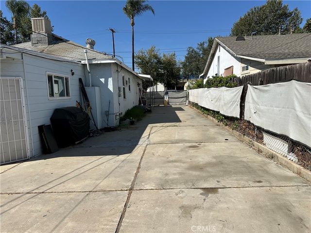 3432 Russell, Riverside, CA 92501