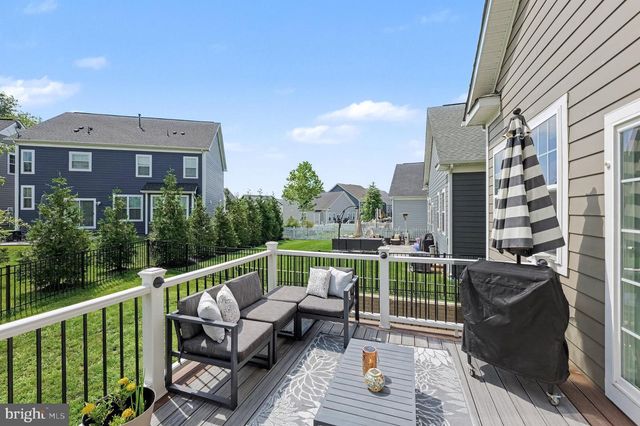 17929 WOODS DR, Dumfries, VA 22026