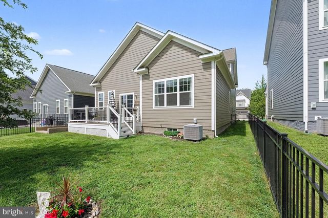 17929 WOODS DR, Dumfries, VA 22026