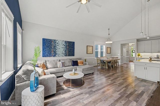 17929 WOODS DR, Dumfries, VA 22026