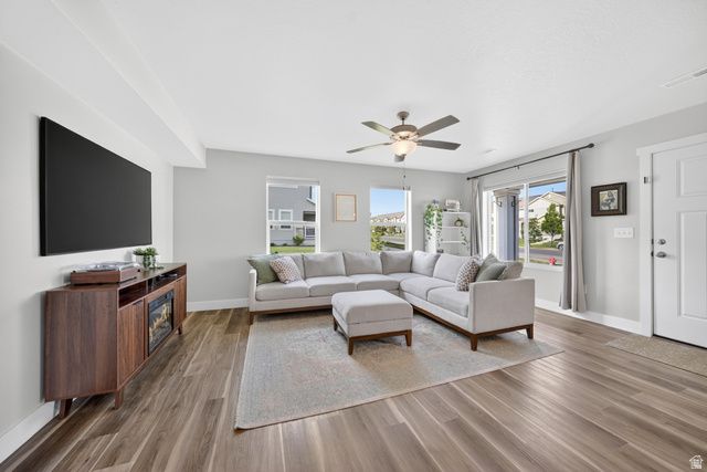 984 N CENTER ST, Santaquin, UT 84655