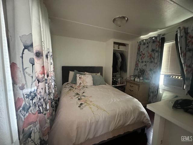 201 McCord Avenue 52, Bakersfield, CA 93308