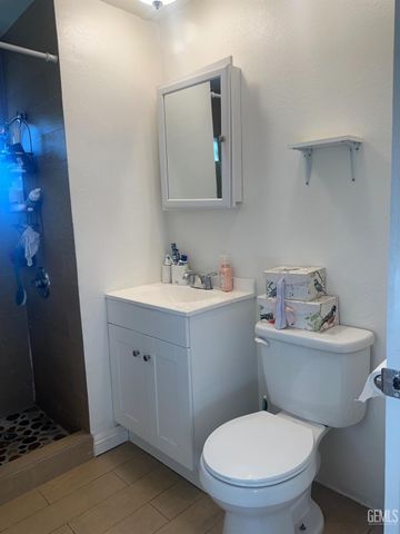 201 McCord Avenue 52, Bakersfield, CA 93308