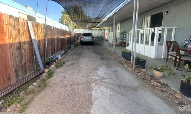 201 McCord Avenue 52, Bakersfield, CA 93308