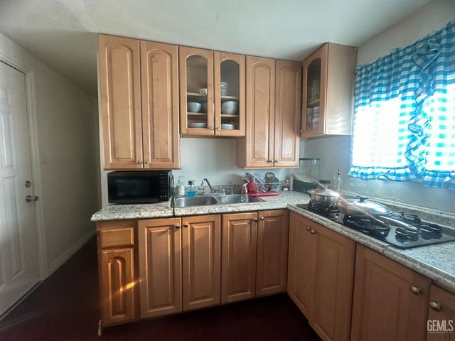 201 McCord Avenue 52, Bakersfield, CA 93308