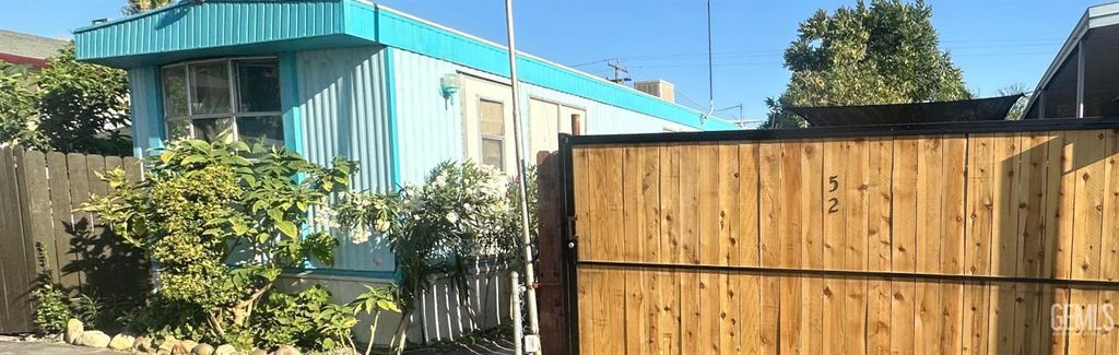 201 McCord Avenue 52, Bakersfield, CA 93308