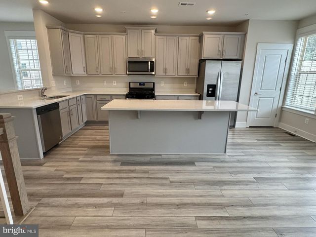 201 POMEGRANATE LN, Frederick, MD 21701