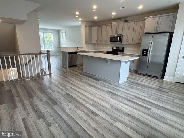 201 POMEGRANATE LN, Frederick, MD 21701