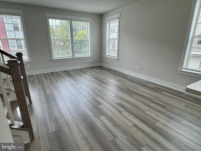 201 POMEGRANATE LN, Frederick, MD 21701