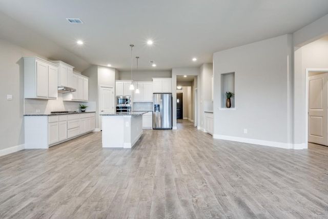 3077 Lionsgate Drive, Argyle, TX 76226