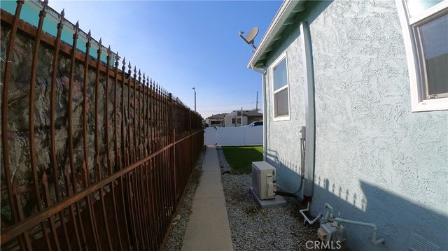 1808 N Grape, Compton, CA 90222