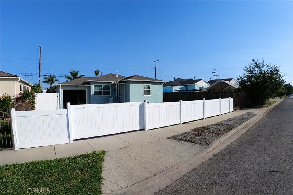 1808 N Grape, Compton, CA 90222