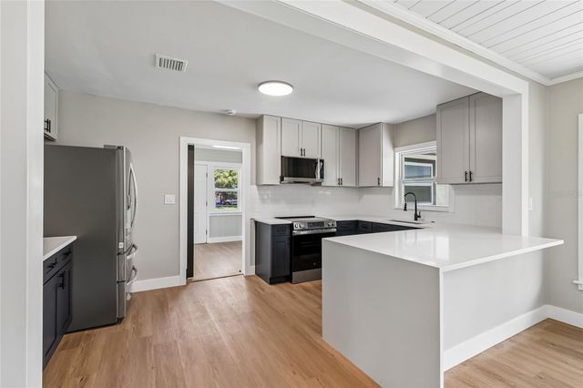 400 PLUMOSA DRIVE, Sanford, FL 32771