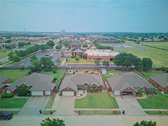 3608 Buckingham Drive, Norman, OK 73072