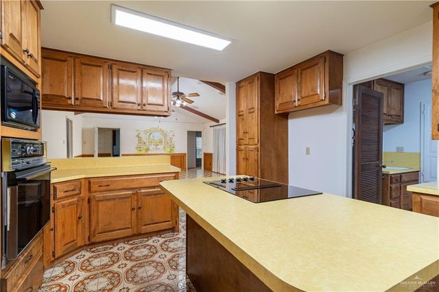 904 S 4th Circle, Mcallen, TX 78501