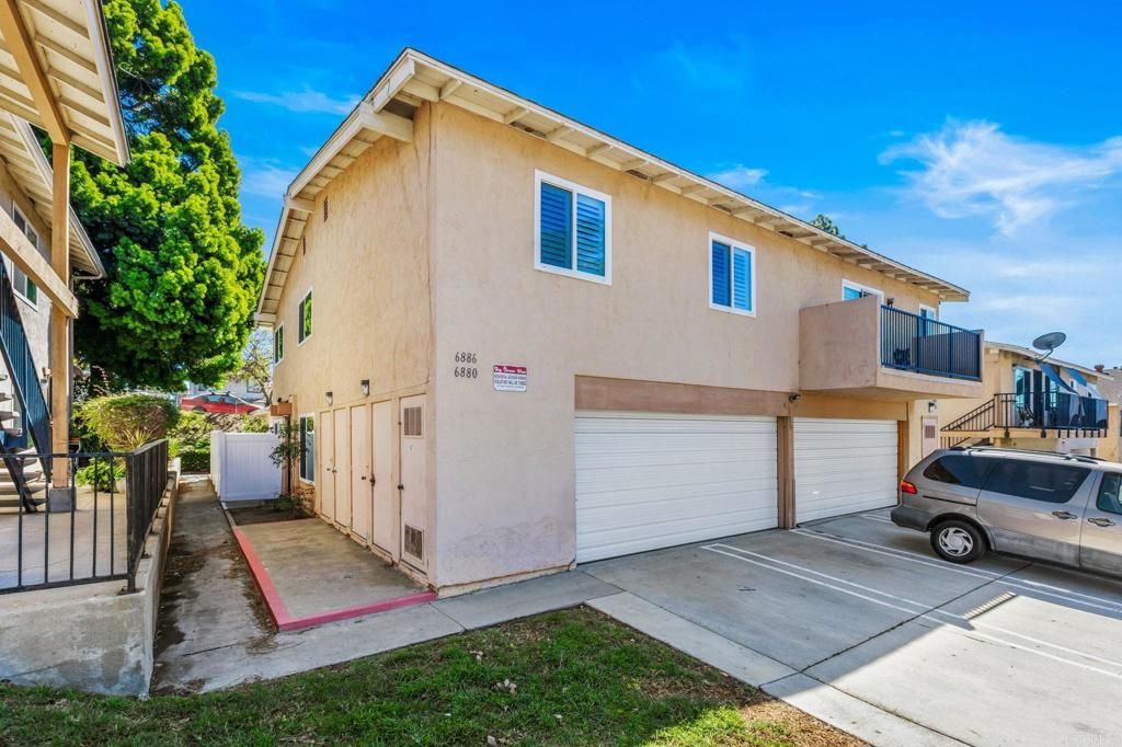 6886 Parkside Avenue, San Diego, CA 92139 — exterior