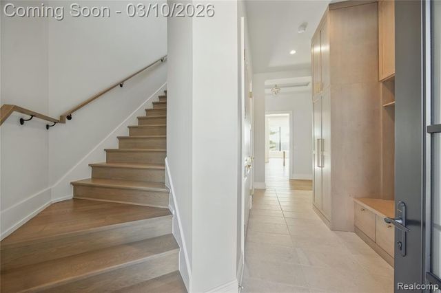 3281 Chickering Lane, Bloomfield Hills, MI 48302