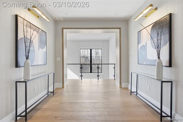 3281 Chickering Lane, Bloomfield Hills, MI 48302