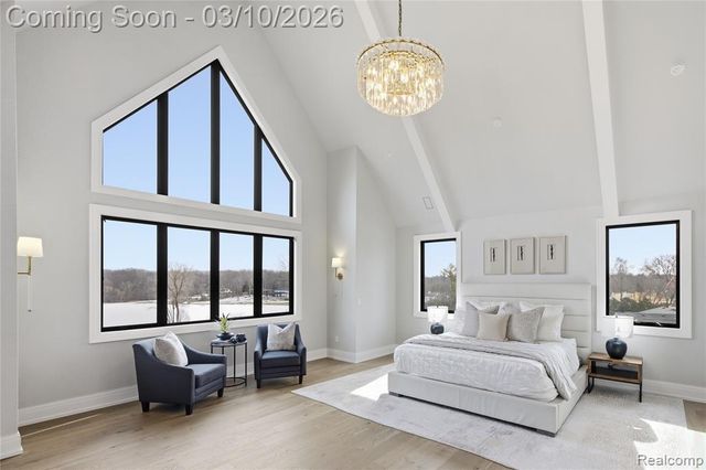 3281 Chickering Lane, Bloomfield Hills, MI 48302