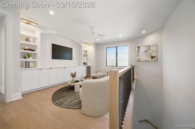 3281 Chickering Lane, Bloomfield Hills, MI 48302