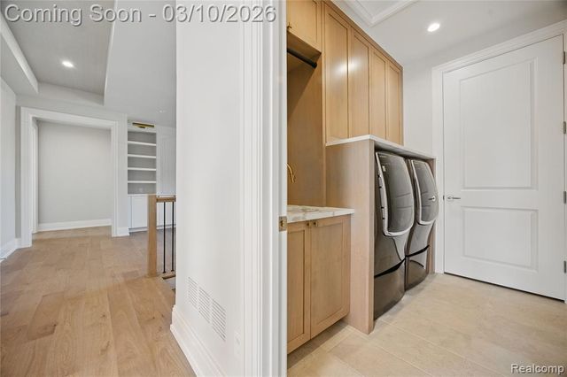 3281 Chickering Lane, Bloomfield Hills, MI 48302