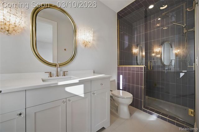 3281 Chickering Lane, Bloomfield Hills, MI 48302