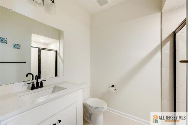 228 Peyton Place 121, New Brunswick, NJ 08901