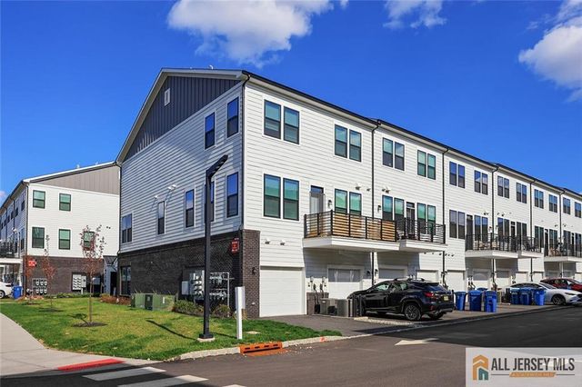 228 Peyton Place 121, New Brunswick, NJ 08901
