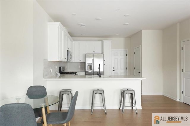 228 Peyton Place 121, New Brunswick, NJ 08901