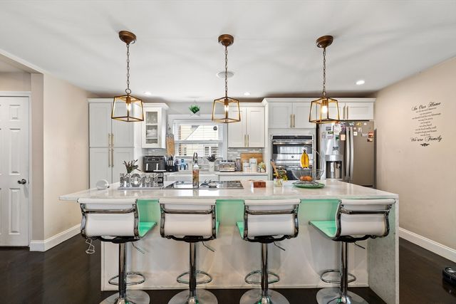 4 Park Rd, Brockton, MA 02301