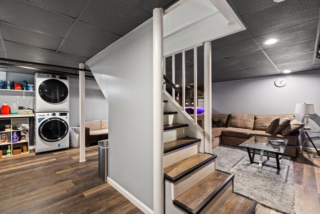 4 Park Rd, Brockton, MA 02301