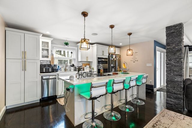 4 Park Rd, Brockton, MA 02301