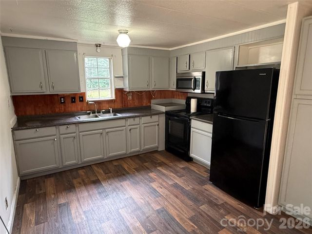 211 Corry Lane, Bostic, NC 28018