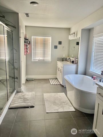 26408 134th Place SE, Kent, WA 98042