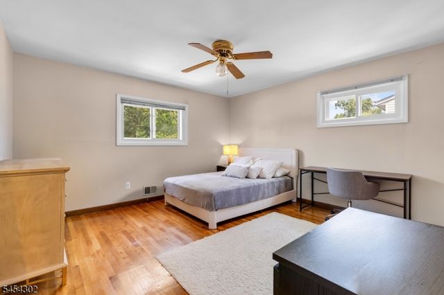 34 Roosevelt Ave, Parsippany-troy Hills Twp., NJ 07034