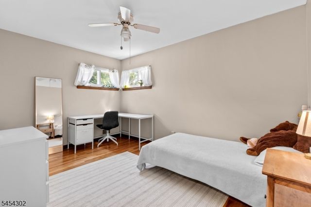 34 Roosevelt Ave, Parsippany-troy Hills Twp., NJ 07034
