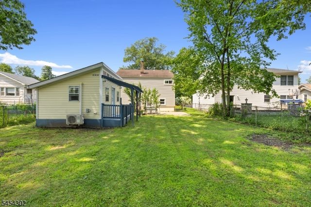 34 Roosevelt Ave, Parsippany-troy Hills Twp., NJ 07034