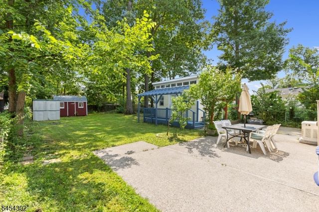 34 Roosevelt Ave, Parsippany-troy Hills Twp., NJ 07034