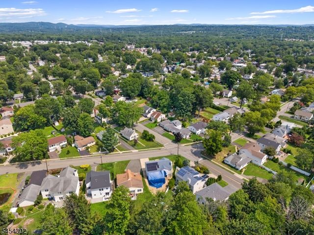 34 Roosevelt Ave, Parsippany-troy Hills Twp., NJ 07034