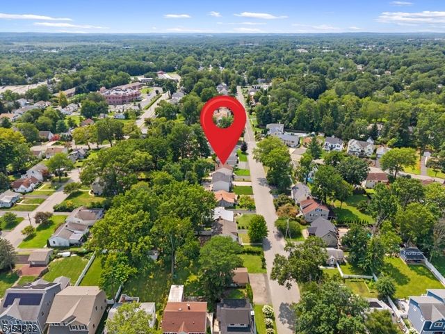 34 Roosevelt Ave, Parsippany-troy Hills Twp., NJ 07034