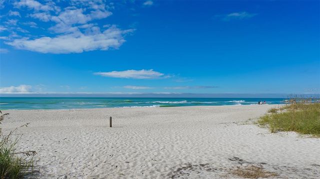 5007 2ND AVENUE, Holmes Beach, FL 34217