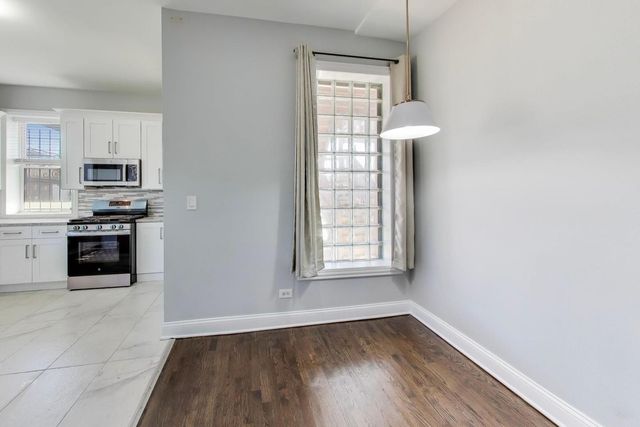 313 E 60th Street 1, Chicago, IL 60637