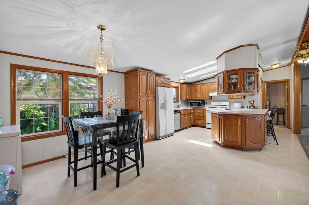 2679 Ryan Drive, Maplewood, MN 55119 — photo 3