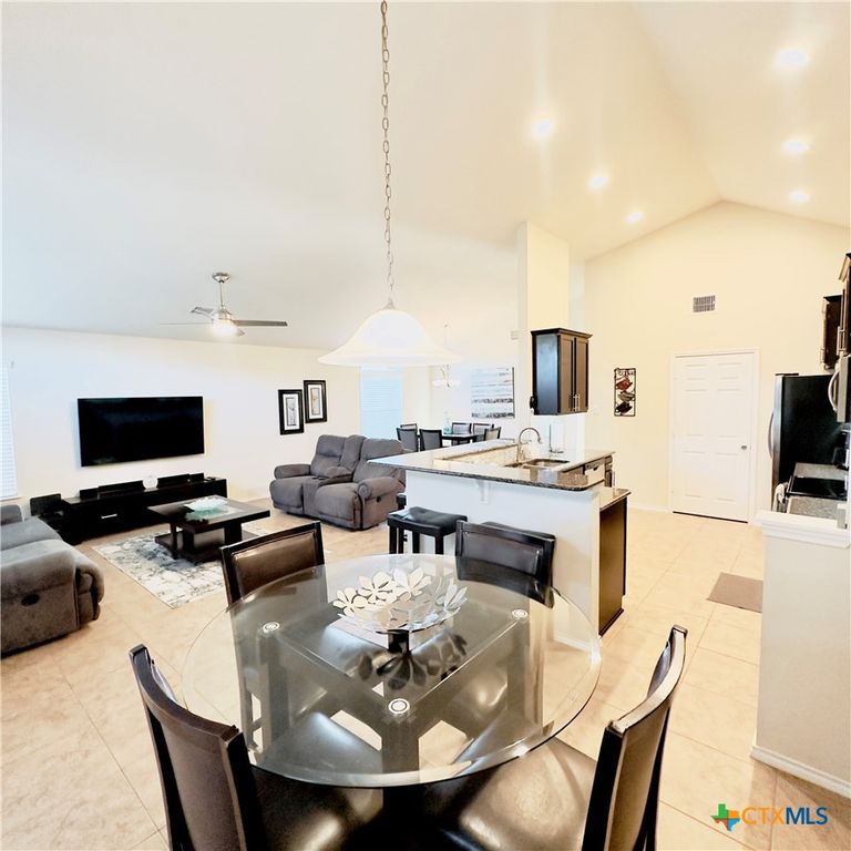 Image 6 of property listing at 1521 Starlight Drive, Temple, TX 76502