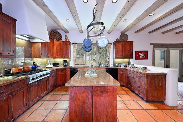 213 Tano Road, Santa Fe, NM 87506