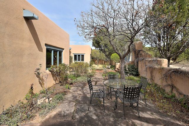 213 Tano Road, Santa Fe, NM 87506