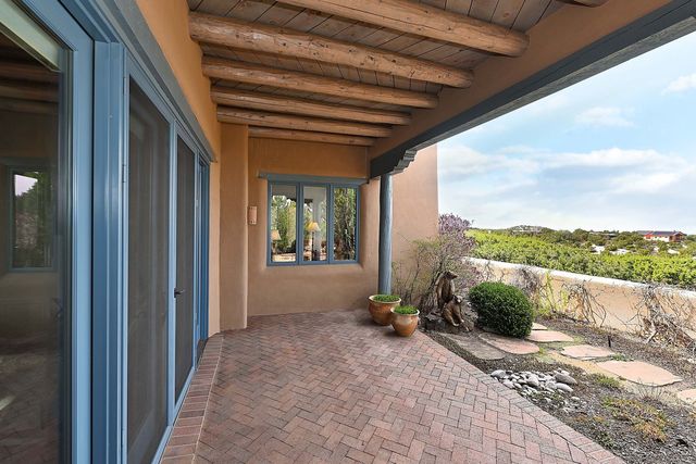 213 Tano Road, Santa Fe, NM 87506